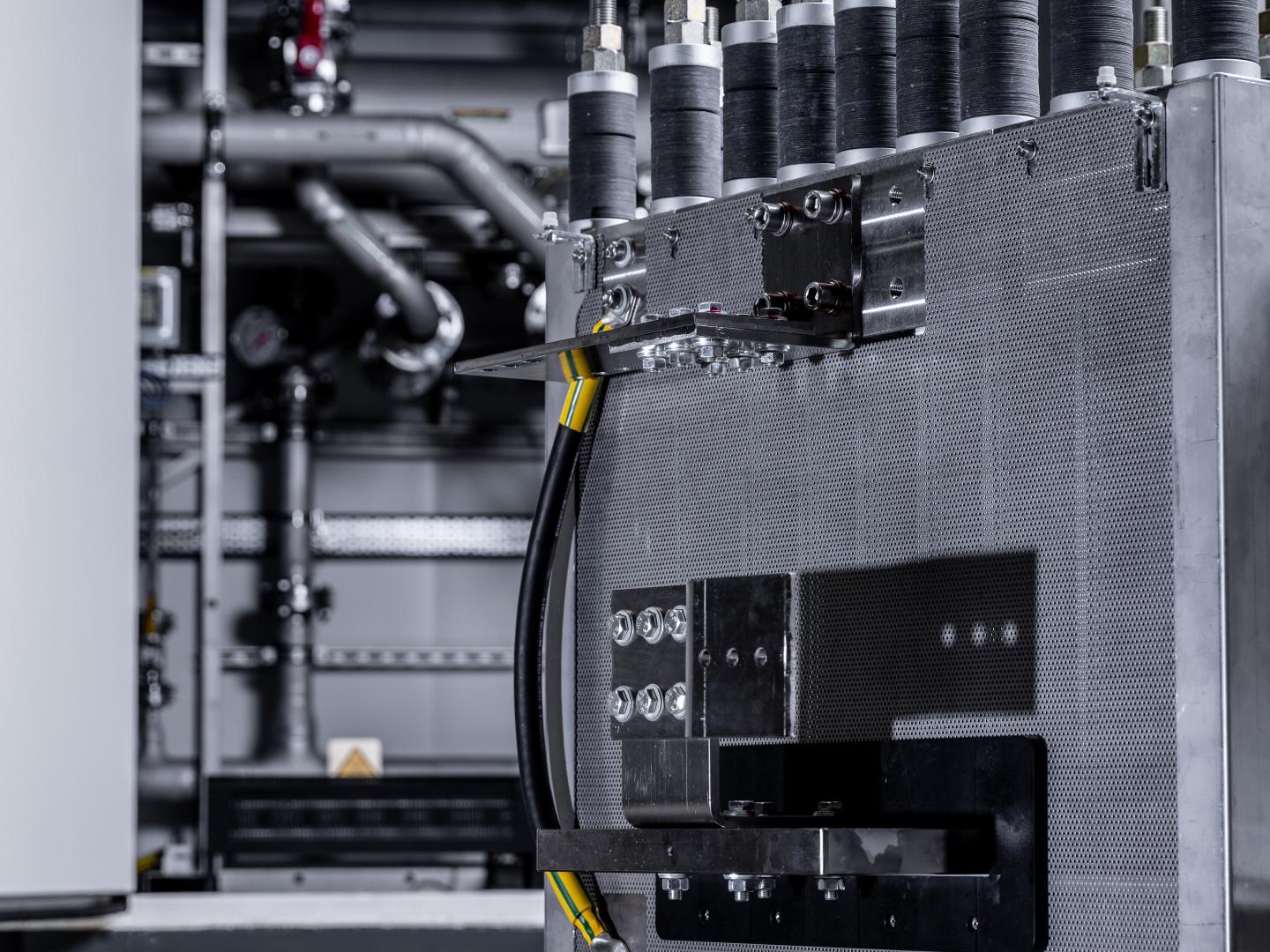 Atura Power Selects Accelera to Design, Manufacture 20MW Electrolyzer